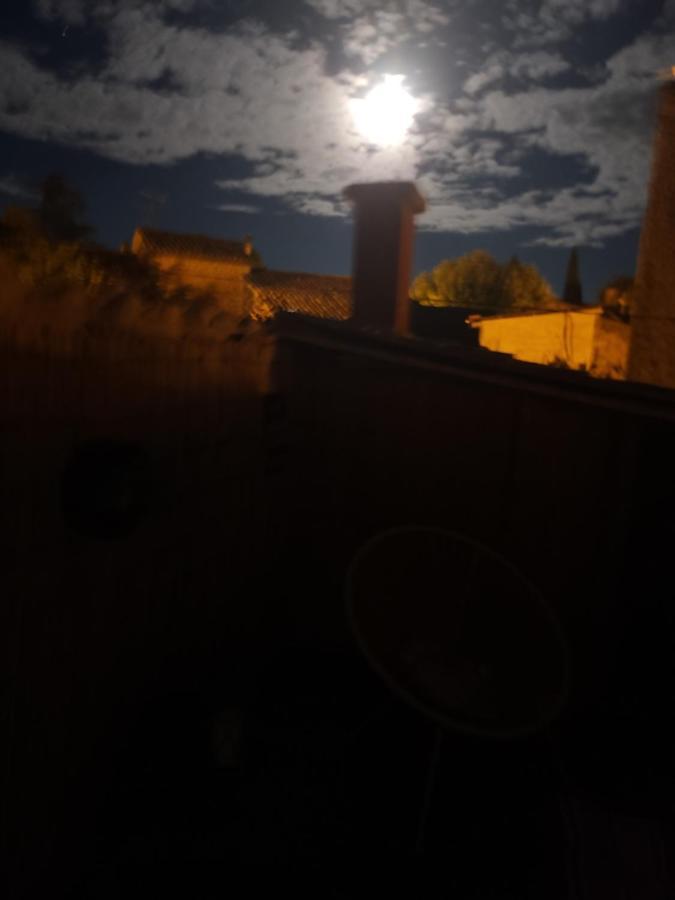 Bollène Chambre D'Hote La Petite Maison Du Puits מראה חיצוני תמונה